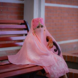 বালা কুইন কিডস হিজাব পিচ কালার